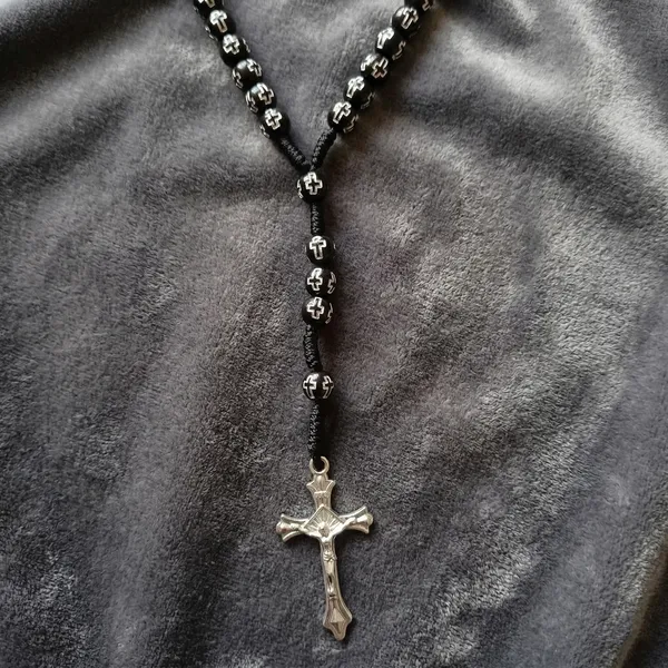 Handmade_Black_Acrylic_Cross_Engraved_Rosary_Necklace_With_Crucifix_Unisex
