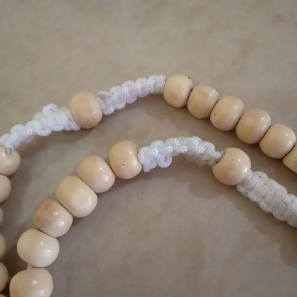 Handmade_Timber_Wood_Rosary_Bead_Necklace_With_Crucifix_Unisex