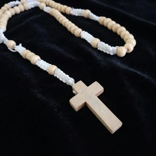 Handmade_Timber_Wood_Rosary_Bead_Necklace_With_Crucifix_Unisex