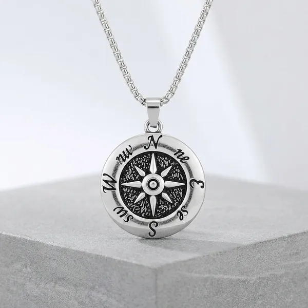 Compass_Pendant_Necklace_For_Men_/_Boys_Symbol_Of_Direction_And_Strength_Silver_Tone_Anti_Tarnish_Stainless_Steel_Chain_Jewelry