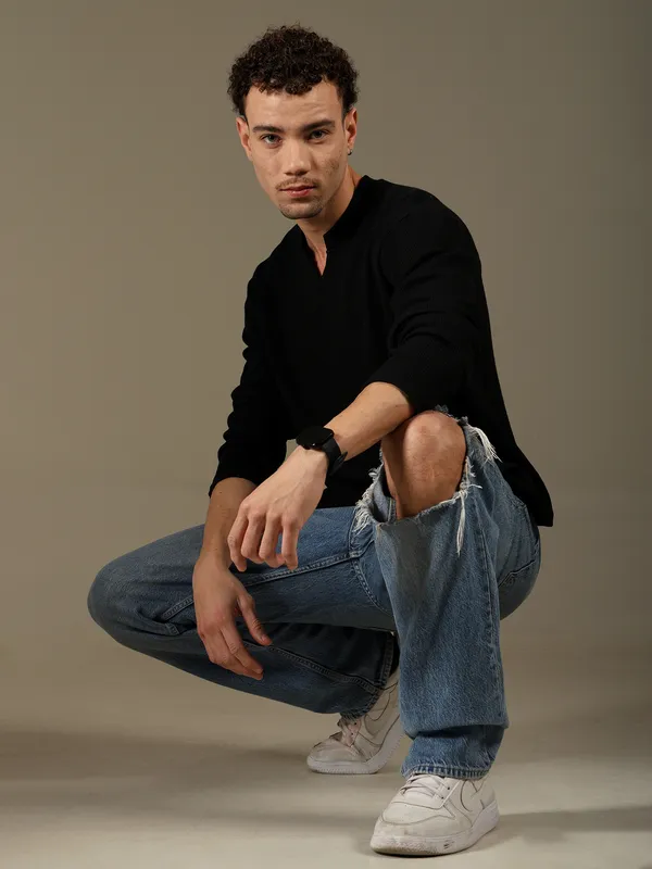 Black_Cotton_Fleece_Sweatshirt_For_Men