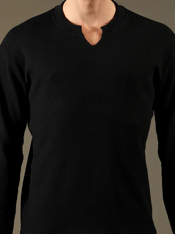Black_Cotton_Fleece_Sweatshirt_For_Men