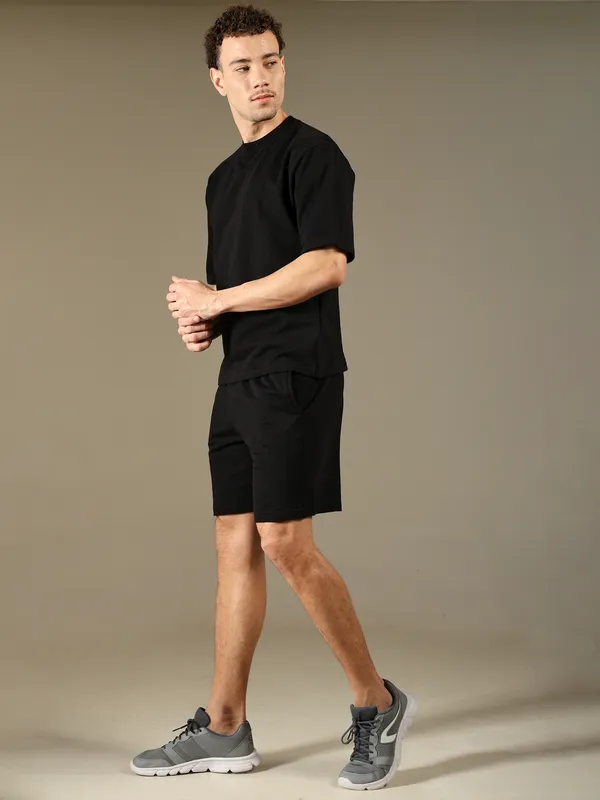 Black_Cotton_T-Shirt_For_Men