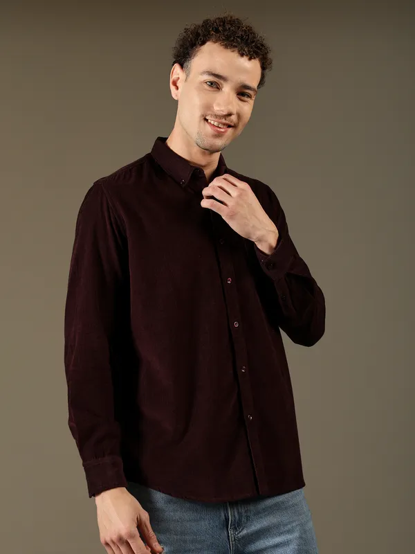 Textured_Maroon_Cotton_Shirt_For_Men