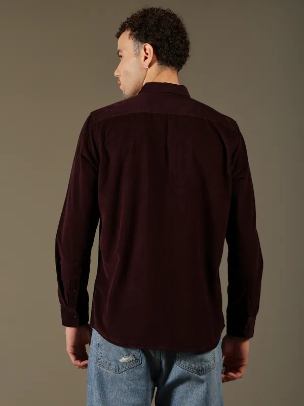 Textured_Maroon_Cotton_Shirt_For_Men