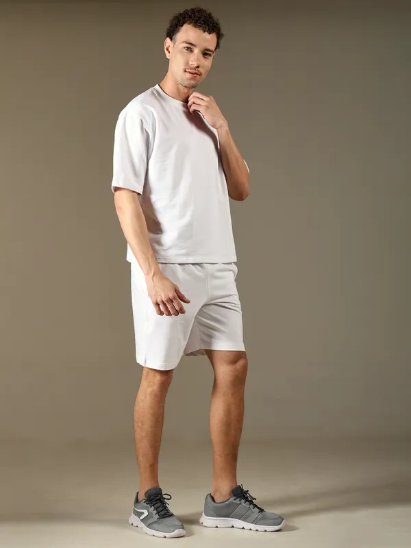 White_Cotton_Shorts_For_Men