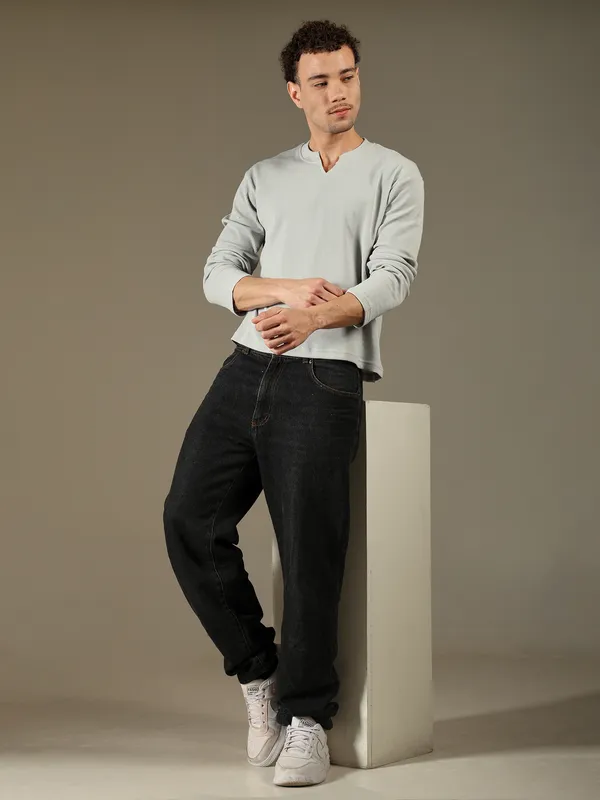 Grey_Cotton_Fleece_Sweatshirt_For_Men