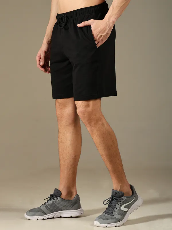 Black_Cotton_Shorts_For_Men