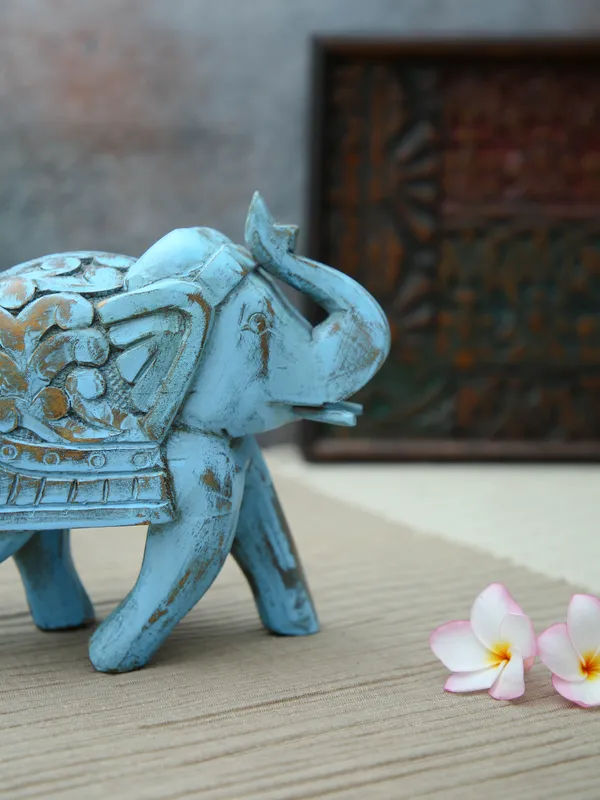 Decorative_Wooden_Elephant_-_Blue
