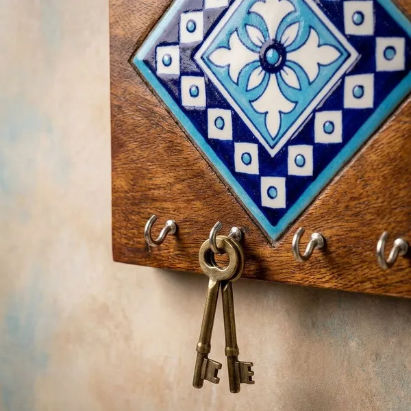 Chrysanthamum_Keyholder_-_Tile_&_Wood_Key_Holders_For_Home_Decor