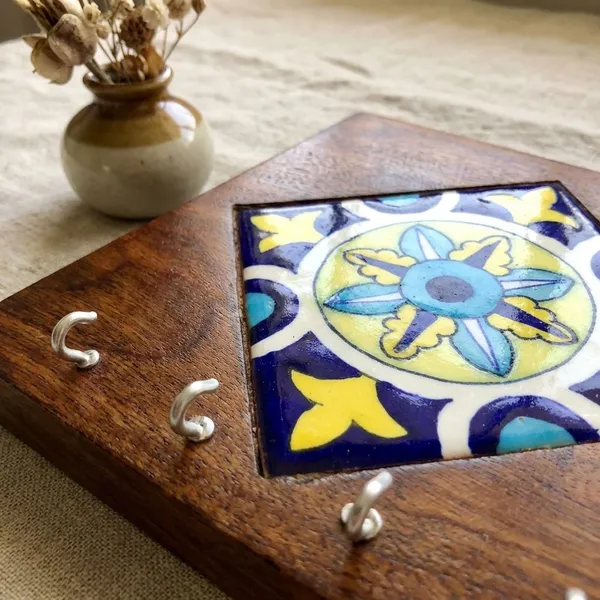 Dahlia_Keyholder_-Yellow_Tile_&_Wood_Key_Holders_For_Home_Decor