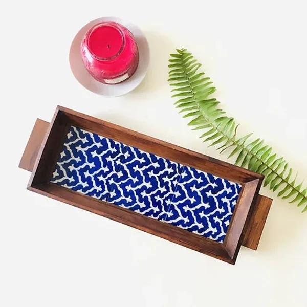 Marguerite_Long_Tray_(Blue_Tile_Long_Wooden_Trays_For_Home_Decor)