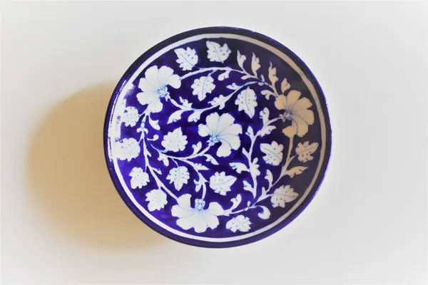Magnolia_Wall_Plate_6"_-_Blue_Pottery_Ceramic_Wall_Plates_For_Home_Decor