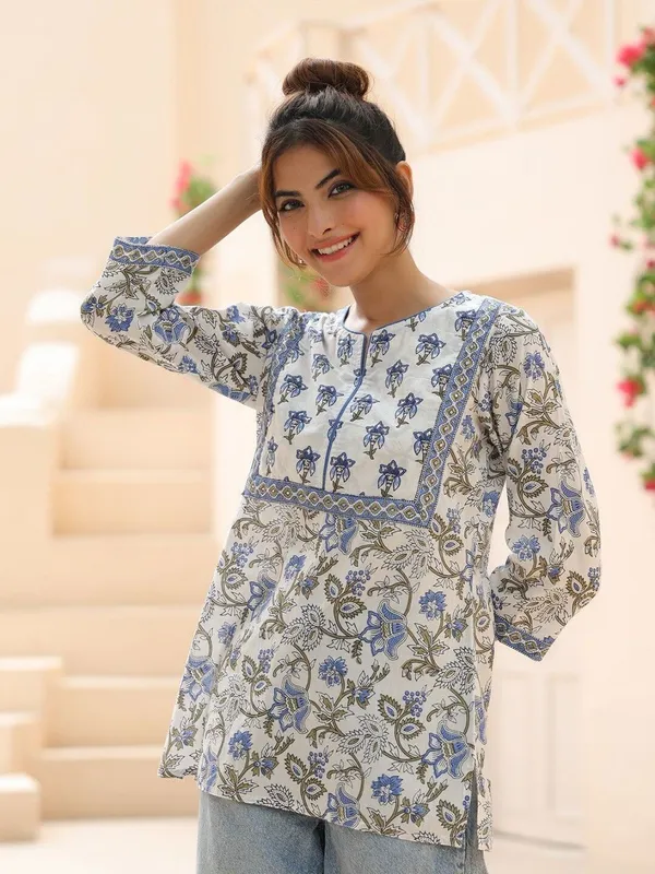 Green_and_White_Viscose_Rayon_Printed_Regular_Night_Suit_Set_For_Women