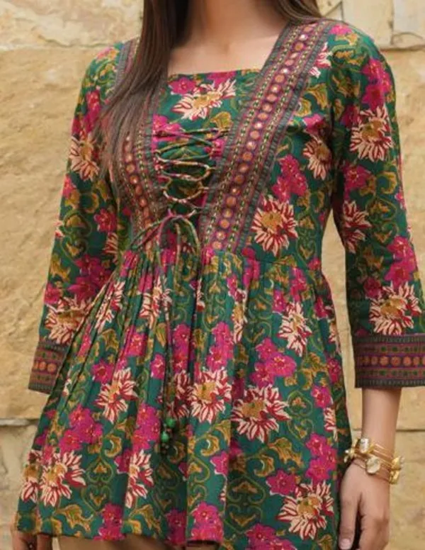 Green_Viscose_Rayon_Floral_Print_Regular_Flared_Kurta_For_Women