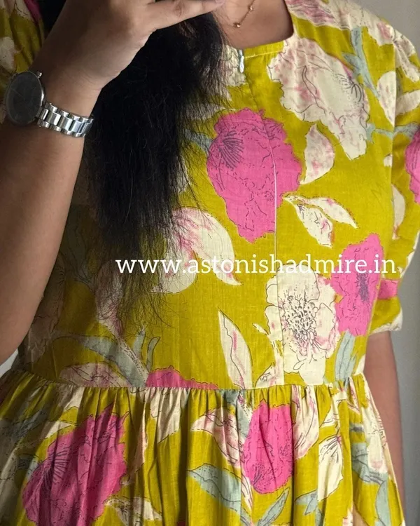 Green_Cotton_Rayon_Embroidered_Regular_Gown_For_Women