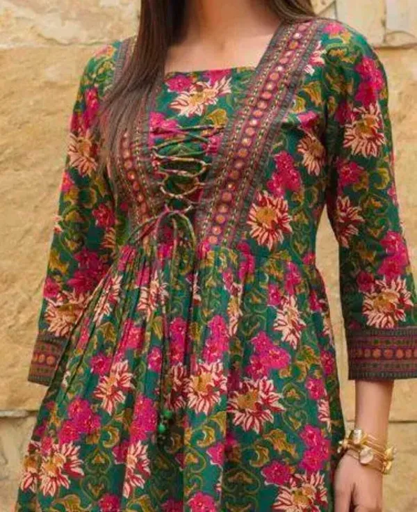 Green_Viscose_Rayon_Printed_Regular_Tunic_For_Women