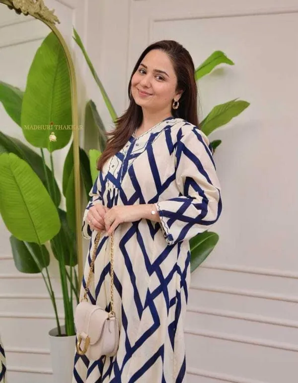 Green_and_Blue_Viscose_Rayon_Printed_Regular_Kurta_Set_and_Night_Suit_Set_For_Women