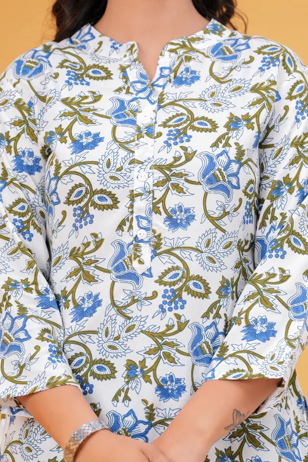 White_Floral_Printed_Rayon_Trendy_Top_For_Women