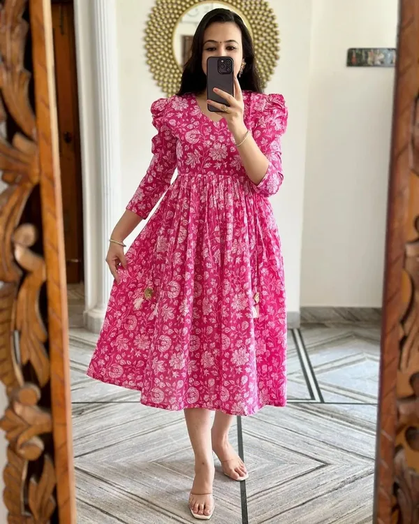 Pink_and_Green_Viscose_Rayon_Printed_Regular_A-Line_Kurta_For_Women