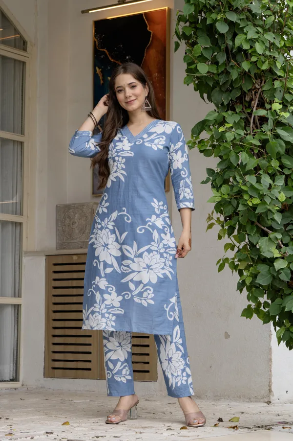Blue_Pure_Cotton_Floral_Print_Regular_Kurta_Set_For_Women