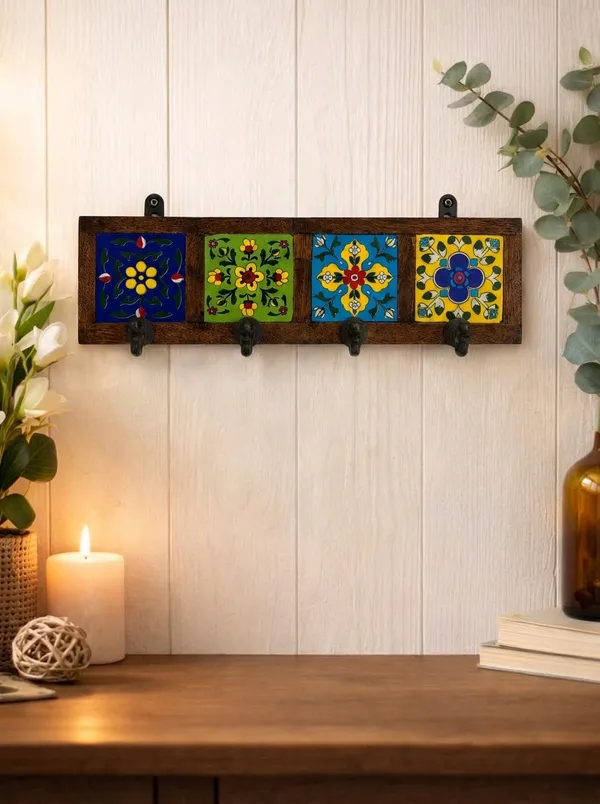 Wooden_Wall_Hook_Board_With_Ceramic_Tiles