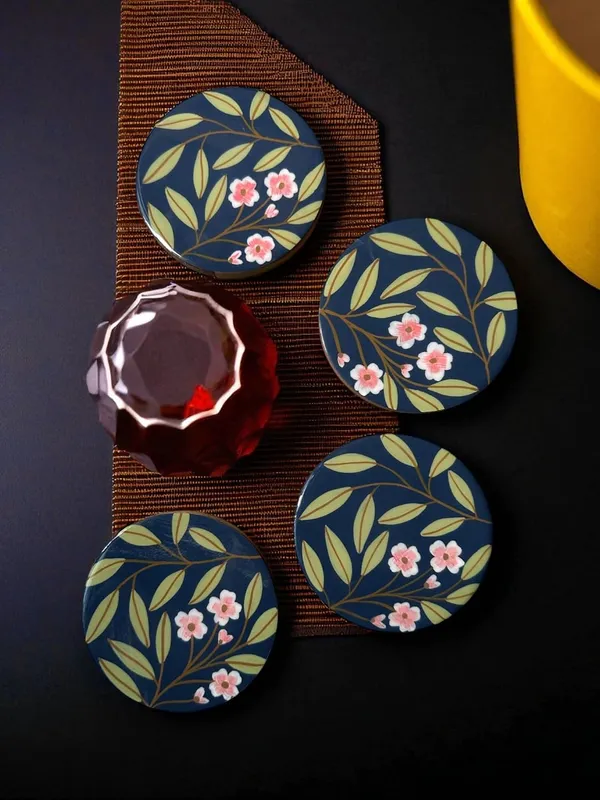 Handpainted_Wooden_Coaster_Set