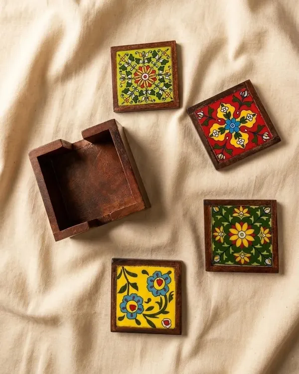 Wooden_Coaster_Set_With_Ceramic_Tile_Inlay