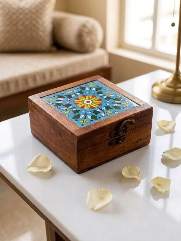 Wooden_Blue_Pottery_Keepsake_Box