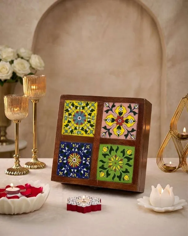 Wooden_Blue_Pottery_Storage_Box