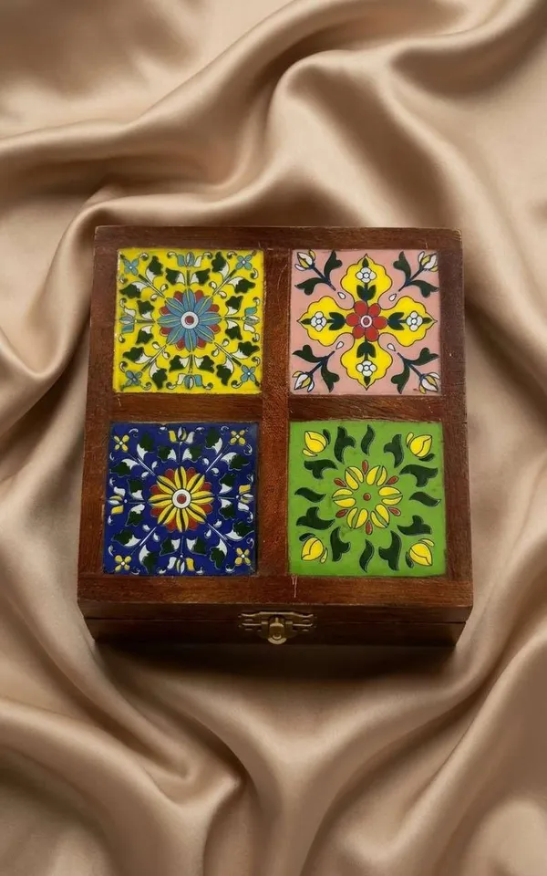 Wooden_Blue_Pottery_Storage_Box