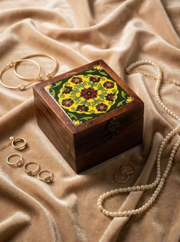 Wooden_Blue_Pottery_Storage_Box
