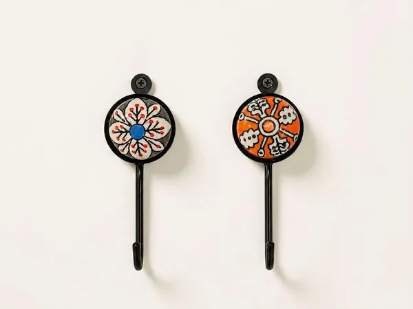 Metal_Wall_Hooks_With_Ceramic_Tiles