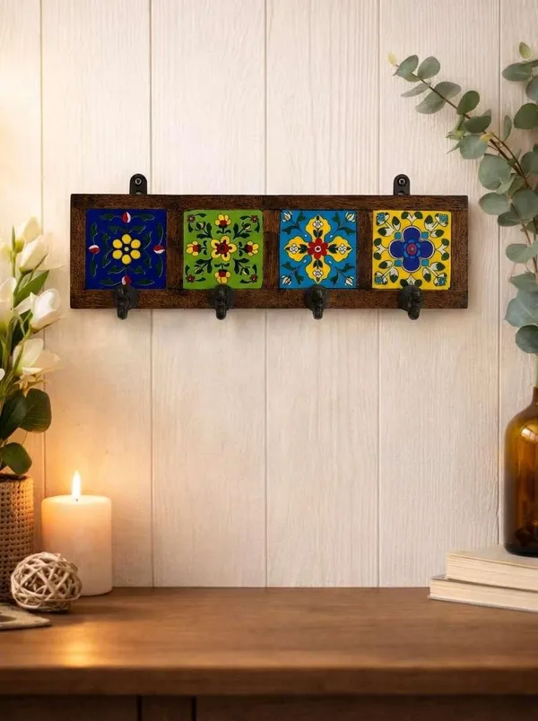 Wooden_Wall_Hook_Board_With_Ceramic_Tiles