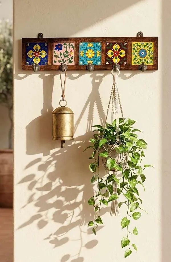 Wall_Hook_Board_With_Ceramic_Tiles
