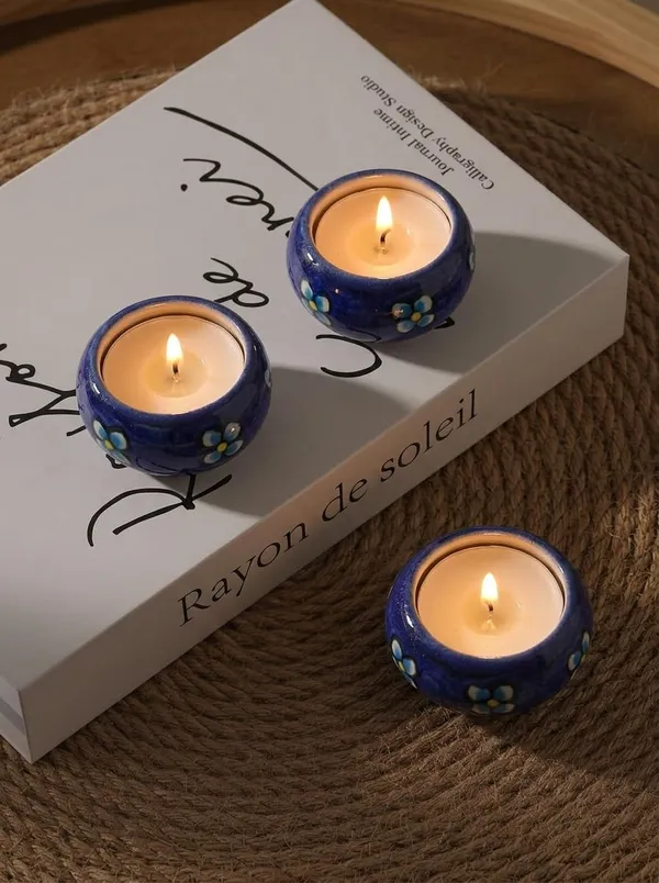 Blue_Pottery_Tealight_Candle_Holder_With_Candles