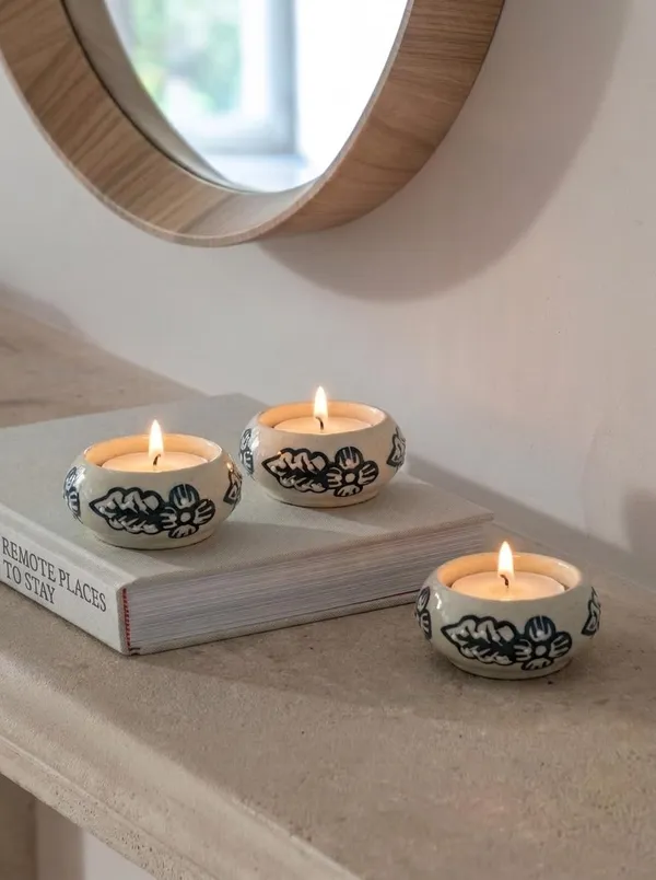 Blue_Pottery_Tealight_Candle_Holder_With_Ceramic_Diya_Stand