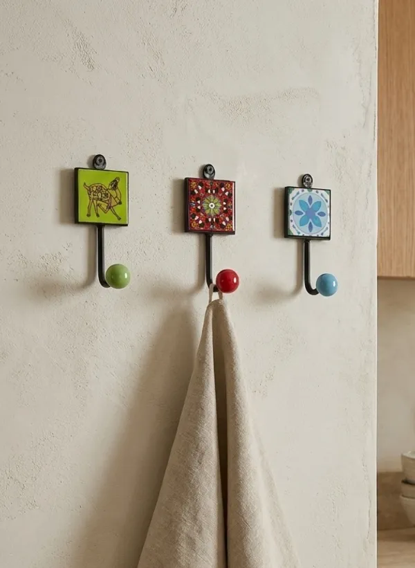 Metal_Wall_Hooks_With_Ceramic_Tiles