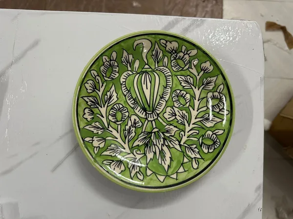 Lime_Green_And_White_Premium_Ina_Blue_Pottery_Plate
