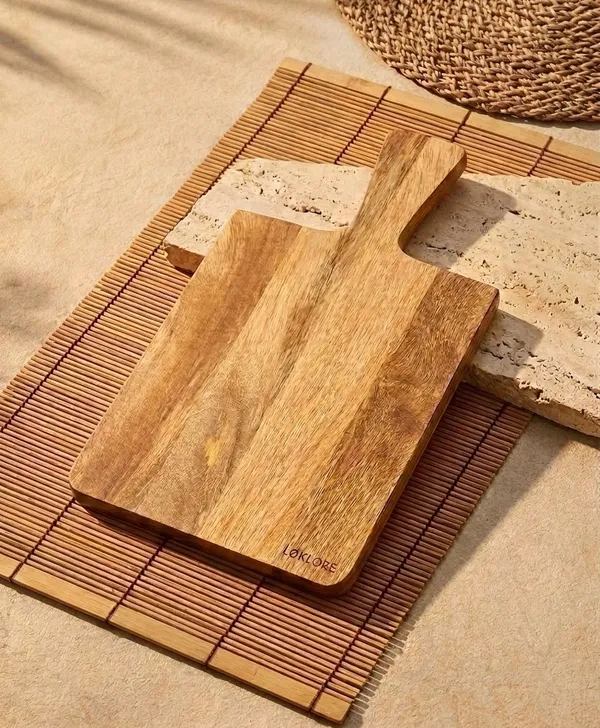 Wooden_Serving_Board_With_Handle
