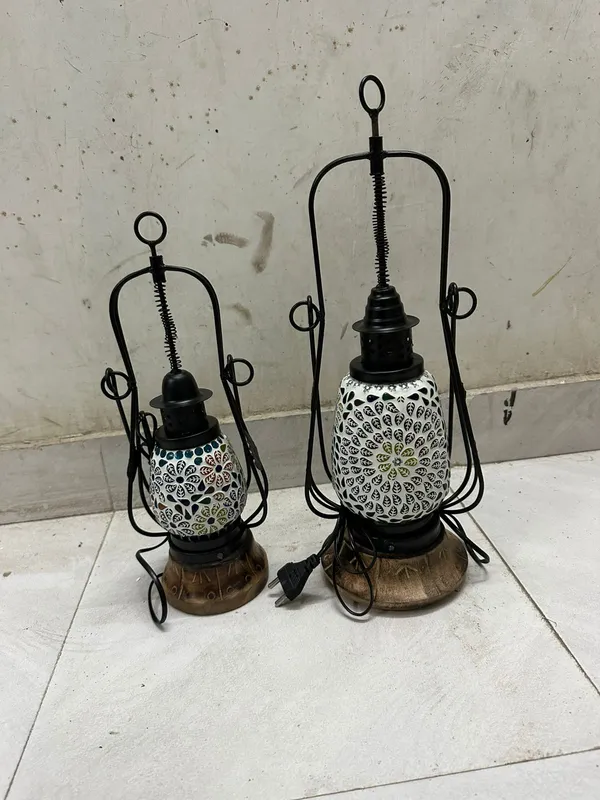 Multicolor_Premium_Shama_Wooden_&_Mosaic_Glass_Lantern_Set_Of_2