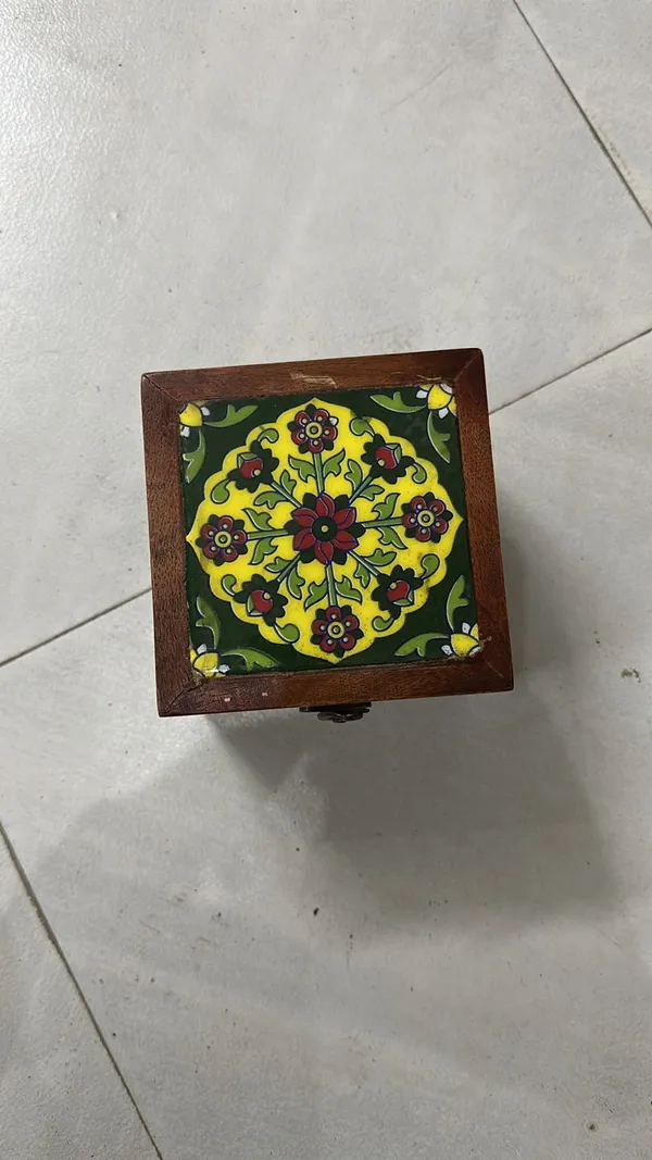 Multicolor_Premium_Smriti_Wooden_Blue_Pottery_Heirloom_Box