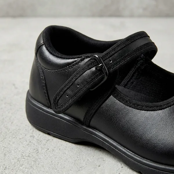 Black_Leather_School_Shoes_For_Girls