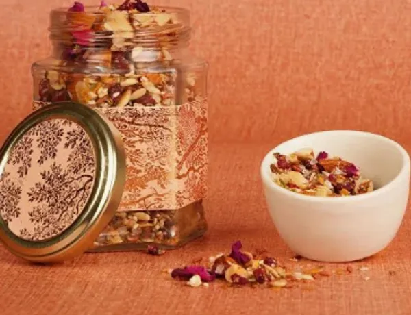 Almond_Mukhwas_-_With_No_Color_,_No_Preservative_,_No_Artificial_Flavor_-_150gm