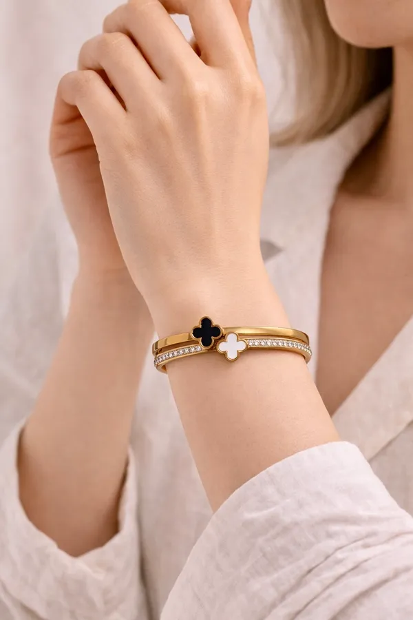 Gold_Twin_Clover