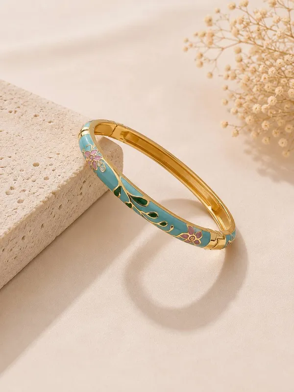 Enamel_Sky_Bangel