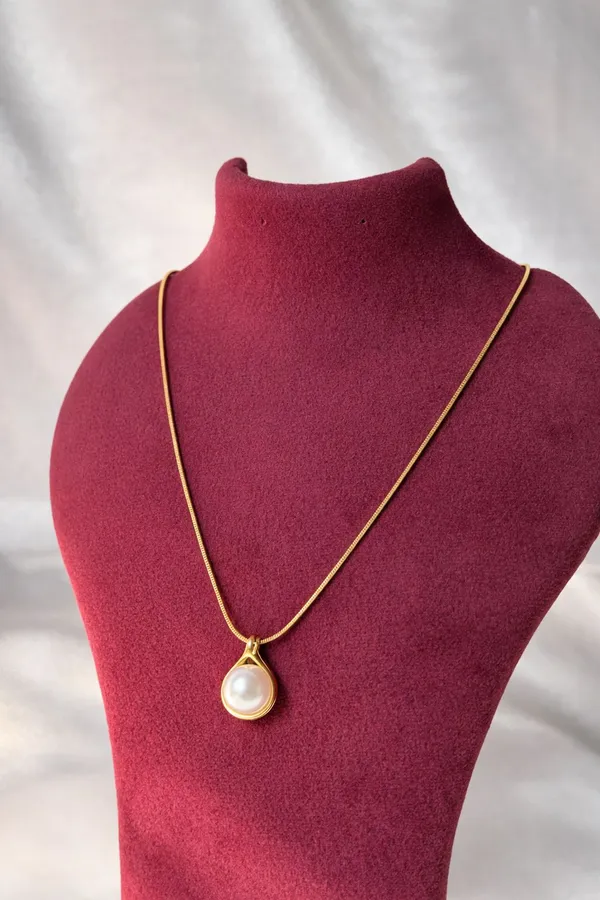 Pearl_And_Heart_Necklace_For_Women_Combo_Set_Pack_Of_2
