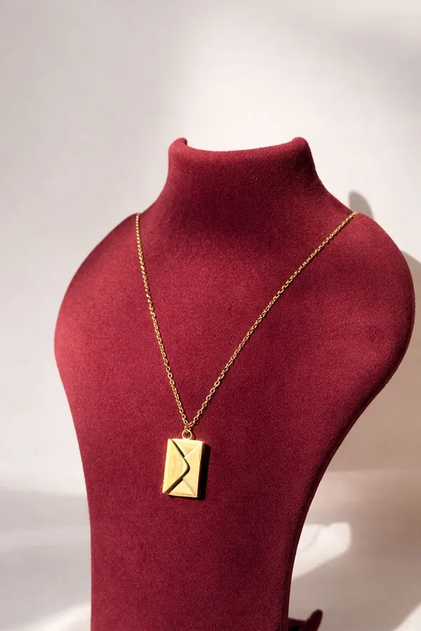Forever_Message_And_Sunburst_Necklace_For_Women_Combo_Set_Pack_Of_2