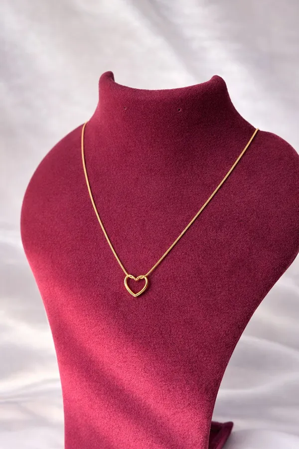 Gold_Heartline_And_Emerald_Necklace_For_Women_Combo_Pack_Of_2