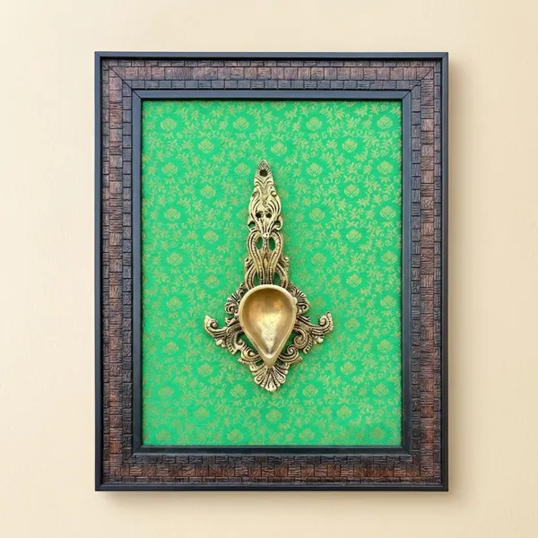Green_3D_Decorative_Brass_Spoon_With_Ornate_Handle_Traditional_Design_Wall_Art_Piece